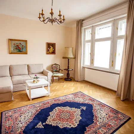Schieszl 2 Apartment Budapest