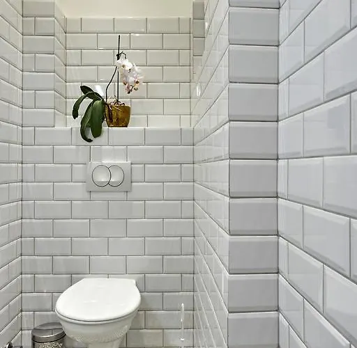 Schieszl 2 * Budapesta