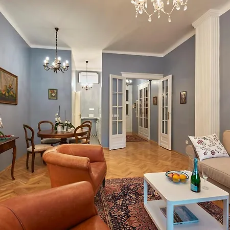 Schieszl 2 アパート