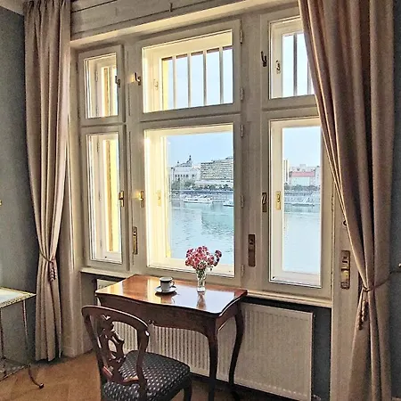 Schieszl 2 アパート *