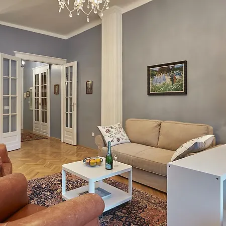 Schieszl 2 アパート