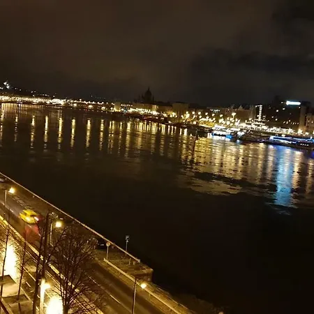 Schieszl 2 アパート *