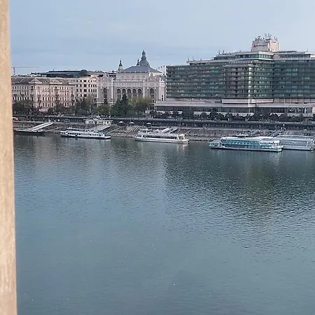 Schieszl 2 * Budapest